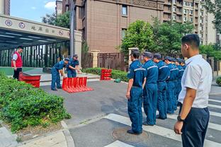 比克斯塔夫获执教生涯第250场胜利 在骑士赢了165场