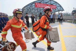 媒体人：中超正告别公益联赛和欠债足球，联赛搞好国家队不会差